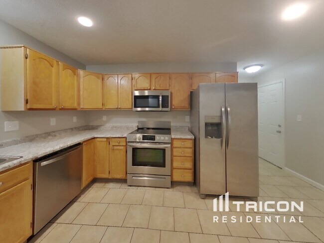 Building Photo - 203 Beacon Point Ln
