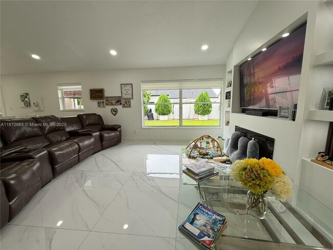 Building Photo - 14550 SW 166th Ter