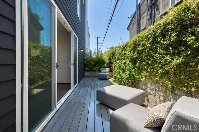 Foto del edificio - 2925 Cloverdale Ave