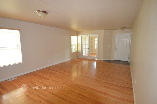 Foto del edificio - 36304 SE Forest St