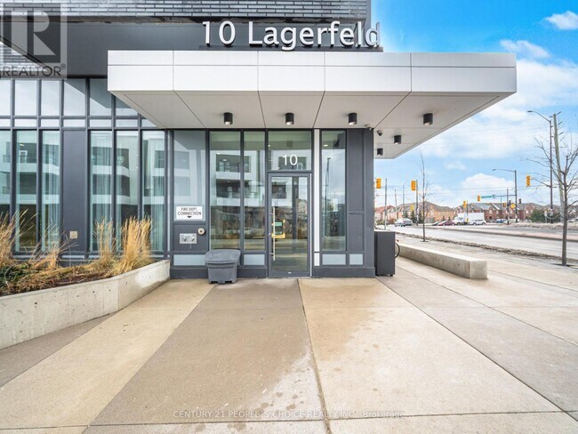 Building Photo - 10 Lagerfeld Dr