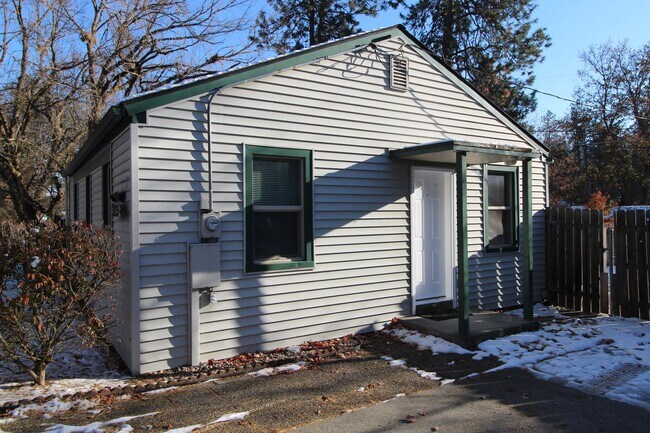 Building Photo - 3125 W. Trinity Pl. Spokane, WA-NuKey Real...