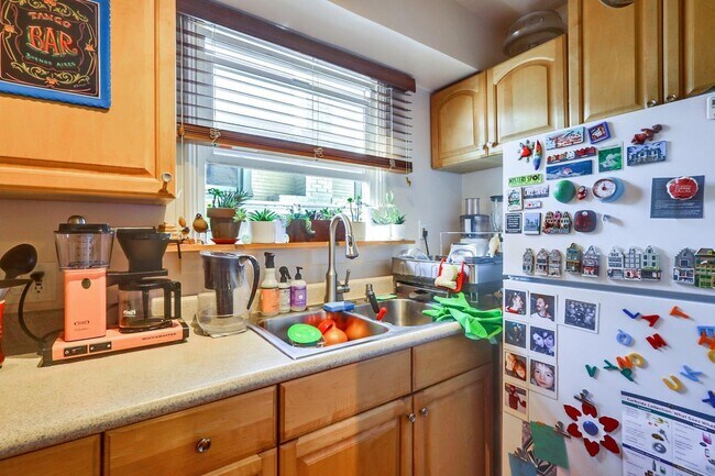 Kitchen - 1226 Russell St
