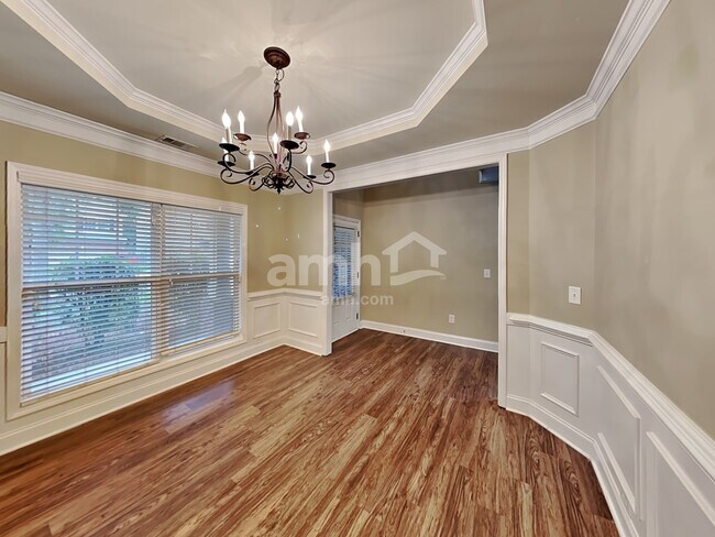 Building Photo - 531 Crestmont Ln