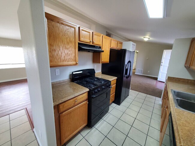 Foto del edificio - 2205 W 90th Ave