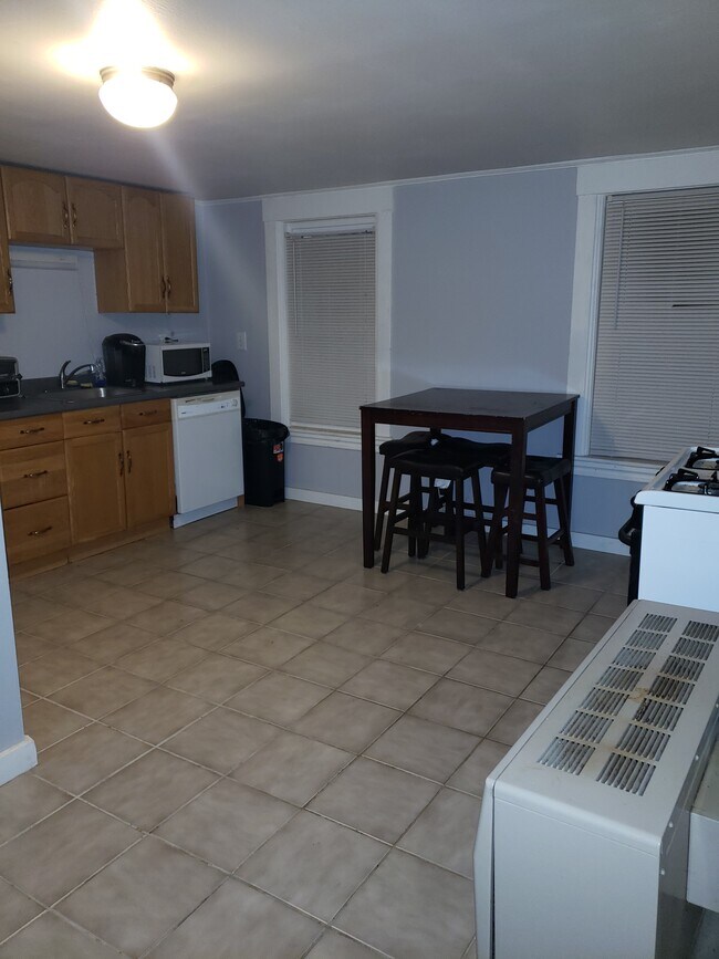 Kitchen 3 - 294 Pratt Rd