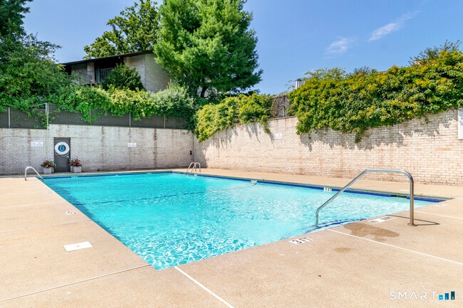 Foto del edificio - 73 Courtland Ave