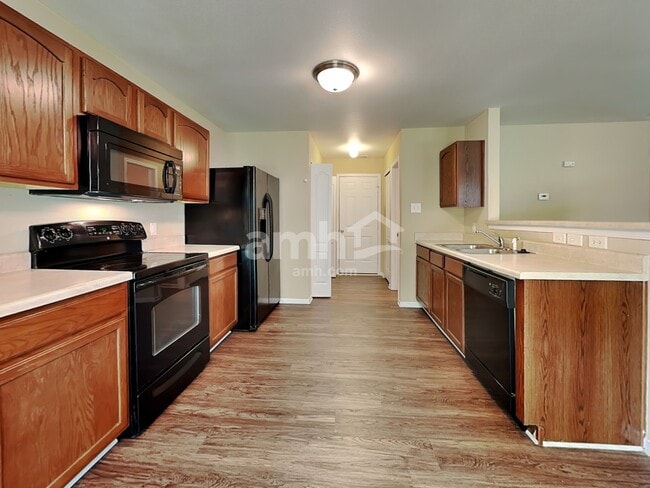 Foto del edificio - 4112 Lakewood Glen Dr