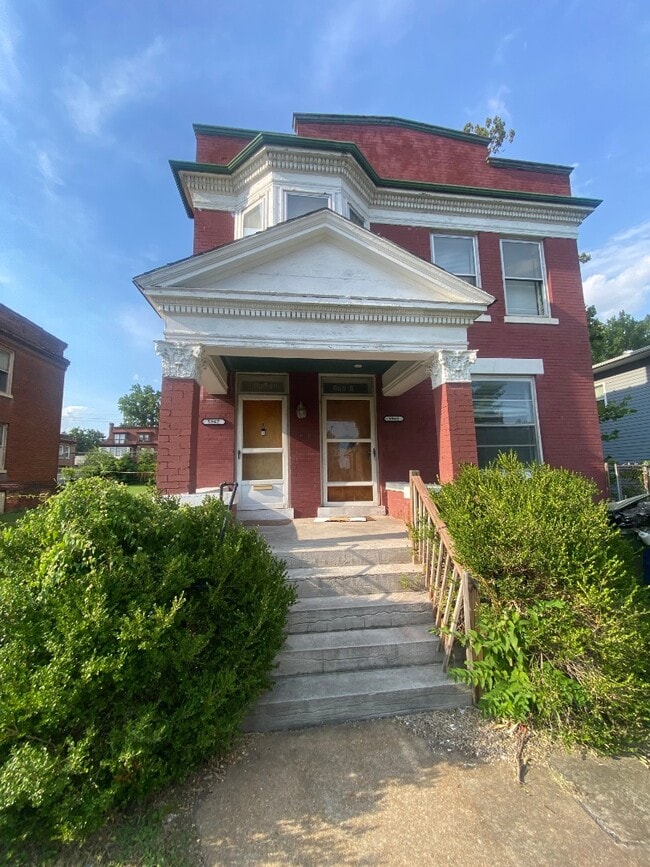 Building Photo - 5965 Cates Ave
