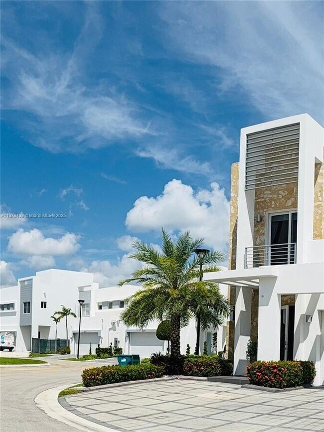 Building Photo - 10359 NW 67th Terrace