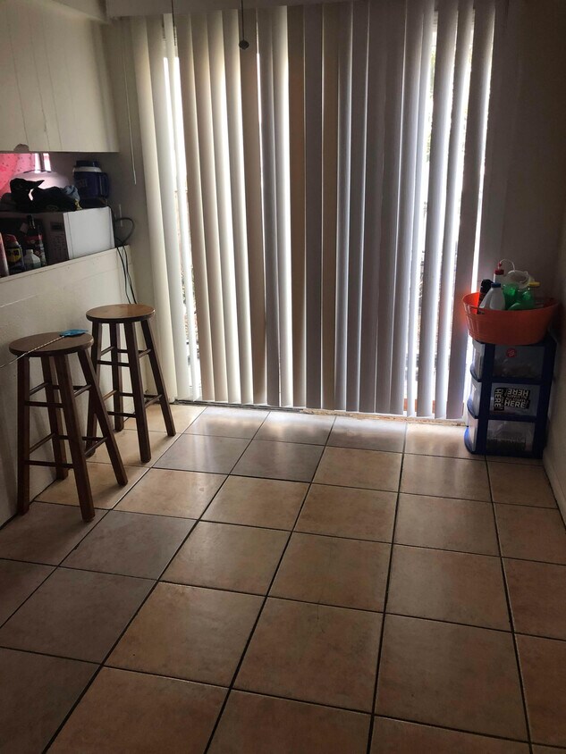 8658 Acapulco Way, Stockton, CA 95210 Townhome Rentals in Stockton CA