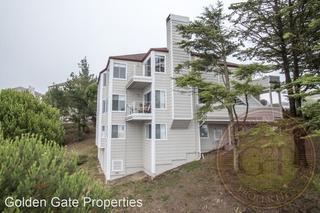 Building Photo - 460 Pointe Pacific