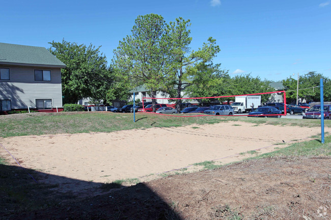 Cancha de vóleibol - Brentwood Pointe Apartments