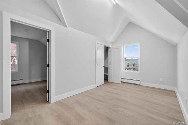 Building Photo - 12 N Church St