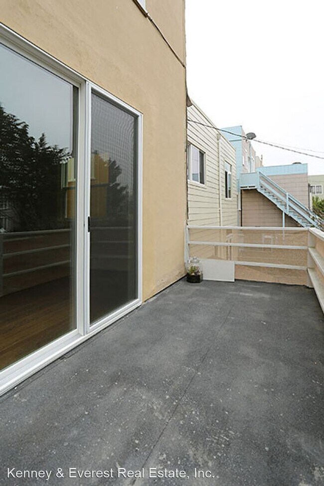 Building Photo - 4 br, 2 bath House - 565 3rd Avenue