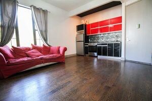 Building Photo - 25 Stanhope St