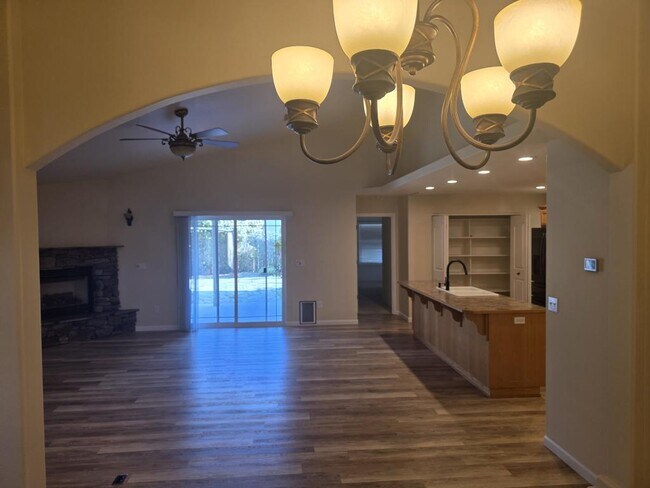 Foto del edificio - 109 SW Otter Ct