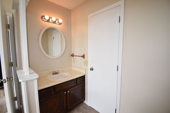 Foto del edificio - Coming Soon: 3 Bedroom and 2 Bath Home- Pe...