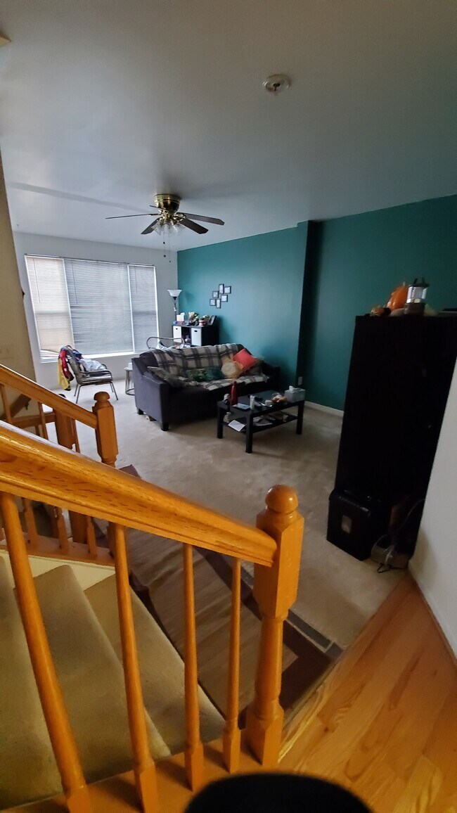 Foto del edificio - 9404 Black Hawk Ct