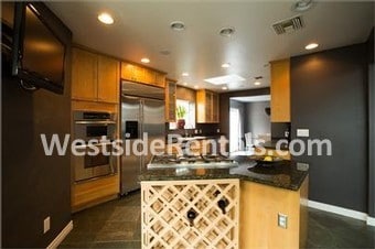 NA - 10453 Holman Ave