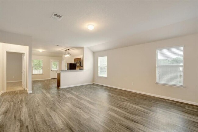 Building Photo - 217 Rafe Ct