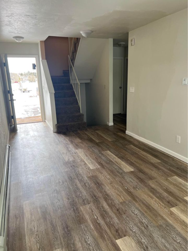 Foto del edificio - 925 Mountain View Dr
