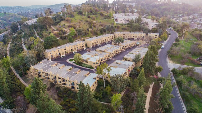 Building Photo - 4888 Via Colina