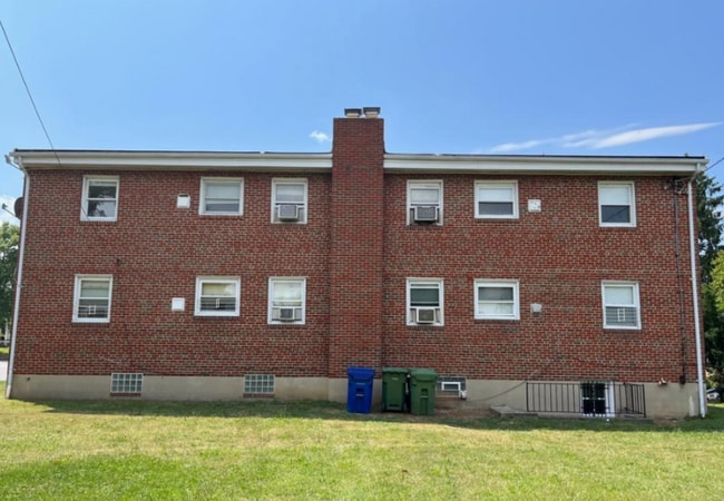 Building Photo - 2 Bedroom Perfect Apartment
