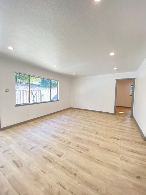 Foto del edificio - 635 N Delaware St