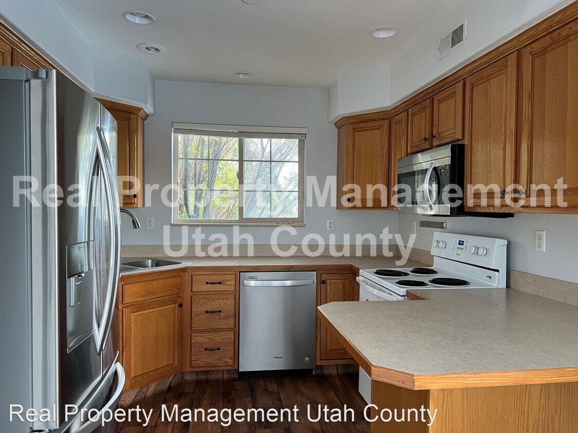 2 br, 2 bath House 297 E 760 N House Rental in Orem, UT