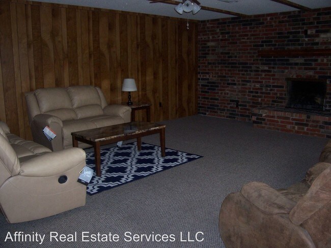 Building Photo - 2 br, 1 bath House - 2701 Mountain View