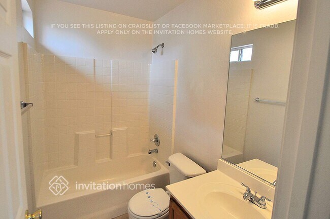 Building Photo - 12925 W Laurel Ln