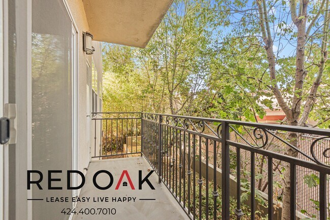 Foto del edificio - ~1 Month FREE~ Welcoming Two Bedroom with ...