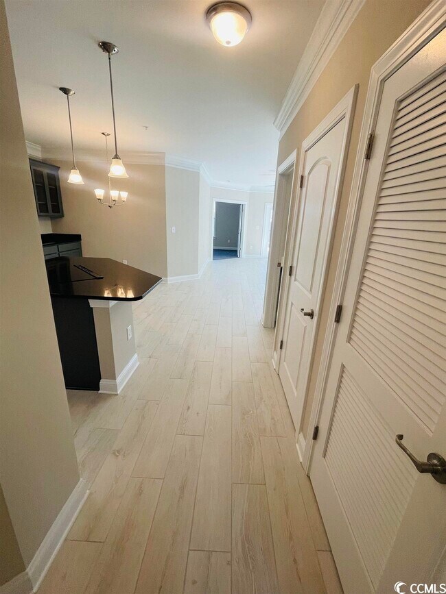 Building Photo - 165 Ella Kinley Cir