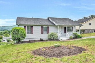 Building Photo - 535 Hillview Dr