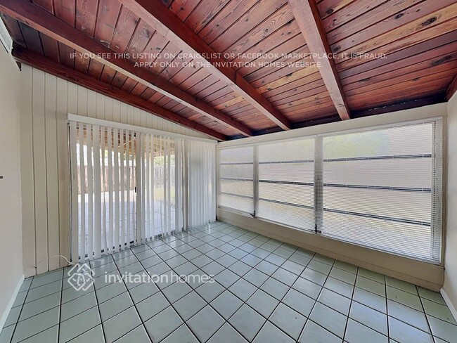 Building Photo - 1275 SW 28th Rd