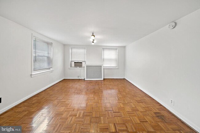 Foto del edificio - 625 Catharine St