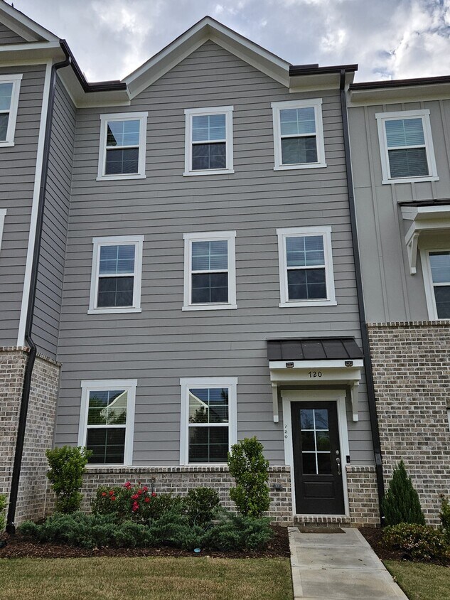 Foto principal - 720 Umber Dr