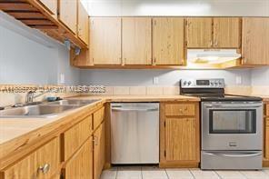 Foto del edificio - 1018 Twin Lakes Dr