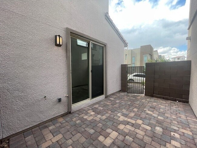 Foto del edificio - Beautiful Home in Summerlin West!  Available Soon!
