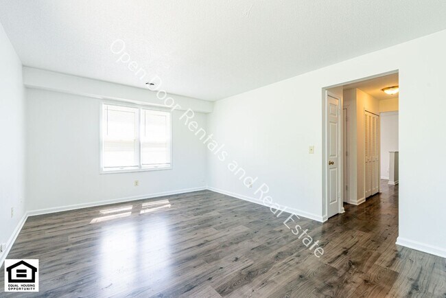 Foto del edificio - 5005/5007 Vermont Ln.