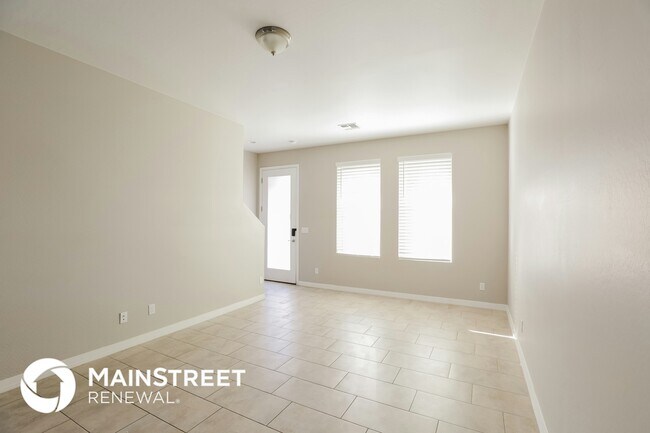 Building Photo - 2000 N 36th St