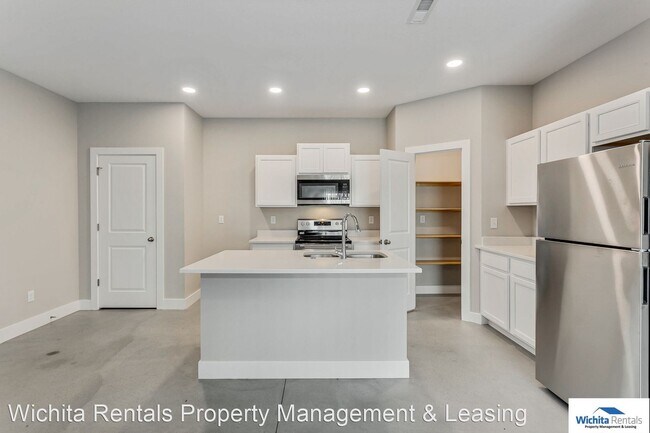 Foto del edificio - 3 br, 2 bath House - 116 E. Santa Fe. Cir.