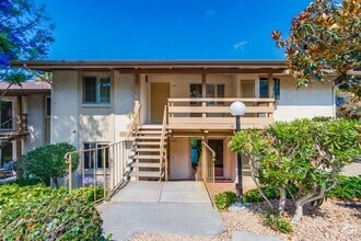 Building Photo - 1944 Fairway Cir Dr