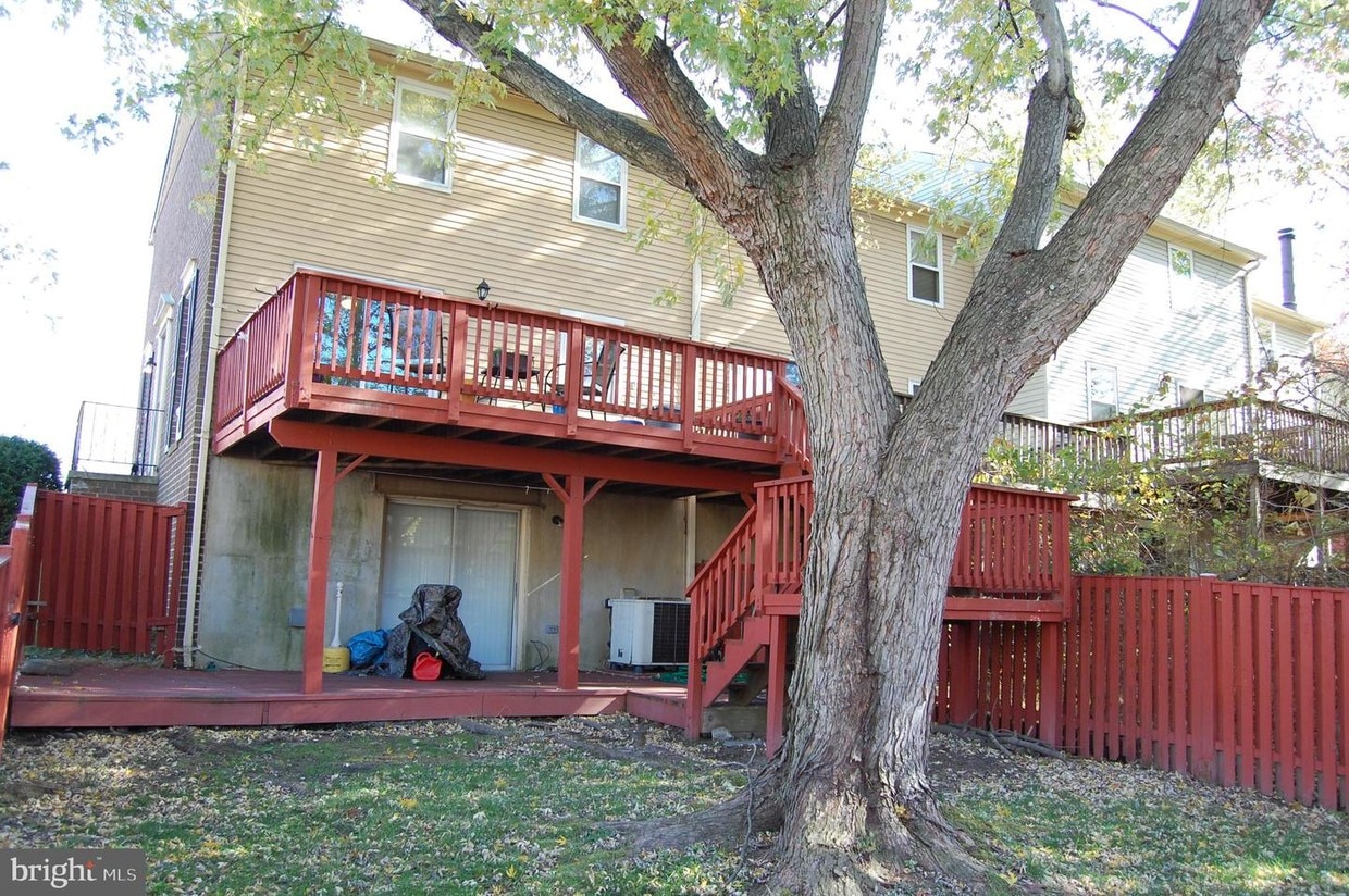 1156 Annis Squam Harbour, Pasadena, MD 21122 Townhome Rentals in Pasadena MD