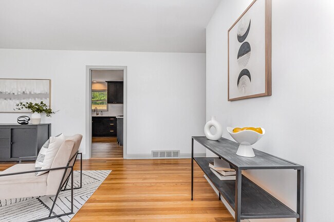 Foto del edificio - 2205 Carver St