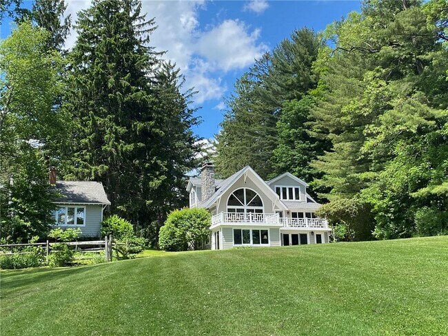 Building Photo - 104 Millerton Rd