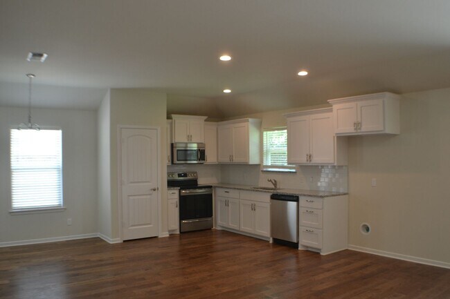 Foto del edificio - House for Lease in Sherman