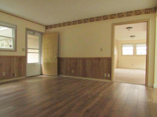 Comedor - 715 Witter St