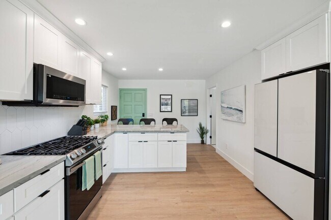 Foto del edificio - 2138 Reed Ave